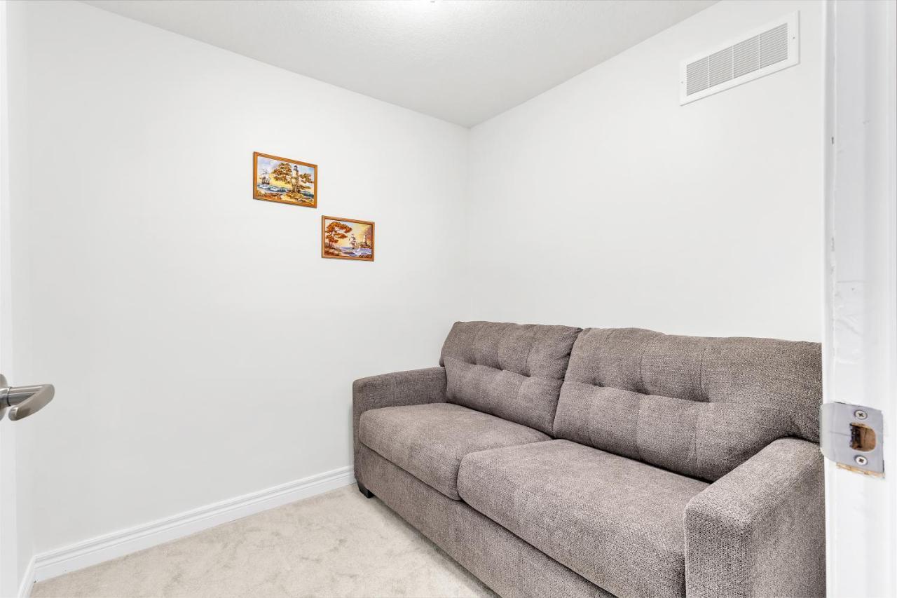 Modern 1 Bedroom + Den In Cambridge Dış mekan fotoğraf